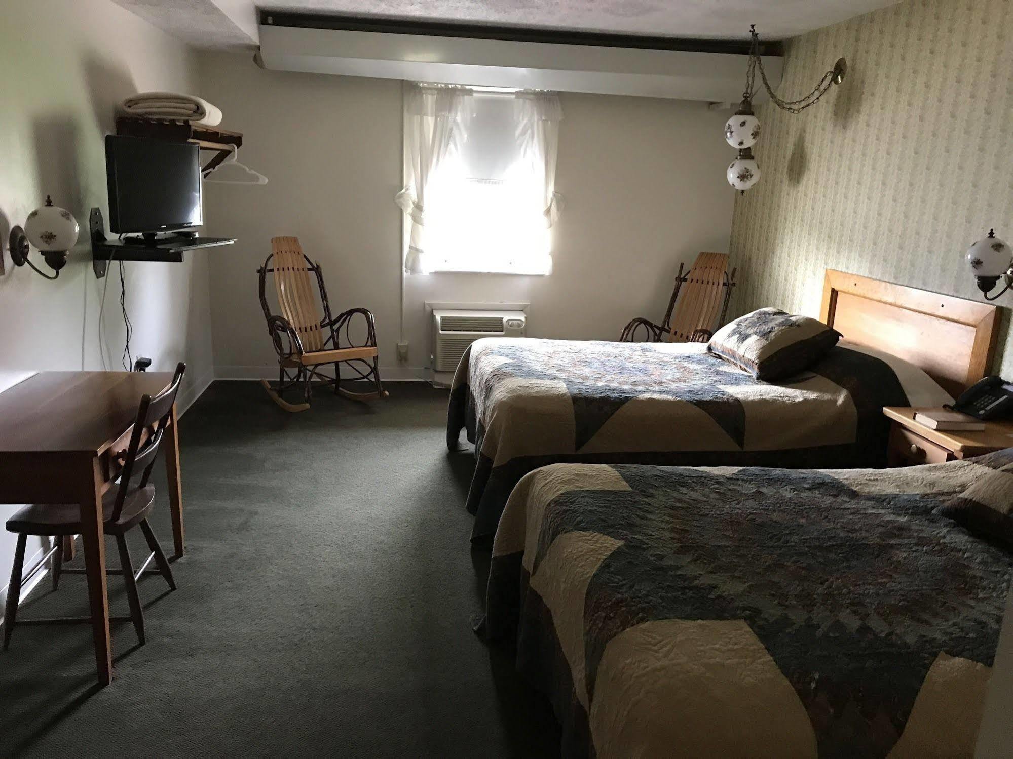 Casselman Inn Grantsville Εξωτερικό φωτογραφία